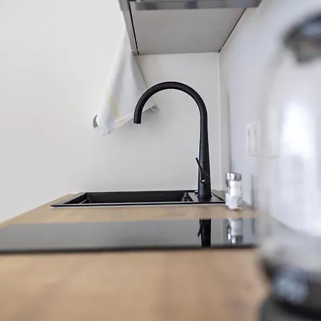 Huber Living Basic 106 Apartmán *