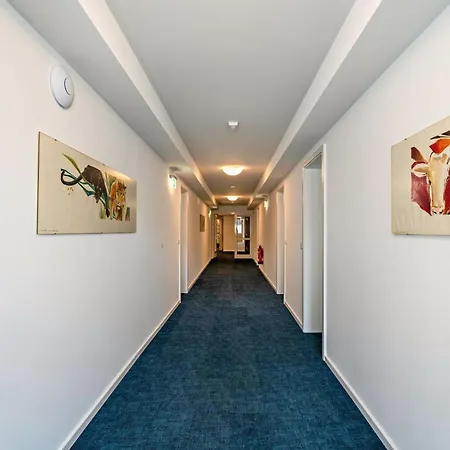 Apartamento Huber Living Basic 106